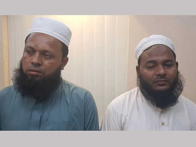 চট্টগ্রামে ইয়াবা নিয়ে গ্রেফতার মাওলানা ও মুয়াজ্জিন