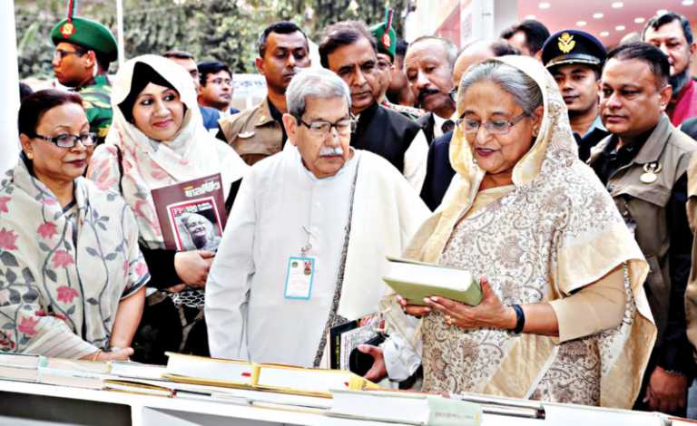 এখনও মন পড়ে থাকে বইমেলায় : প্রধানমন্ত্রী