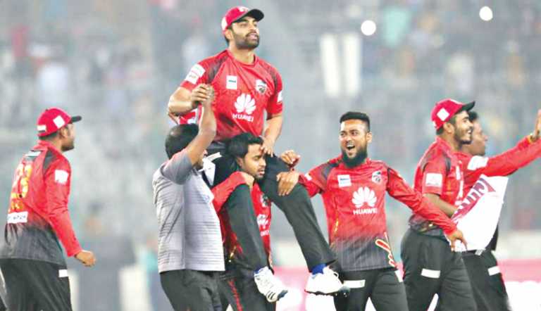 তামিমের শেষ হাসিতে শিরোপা হলো কুমিল্লার