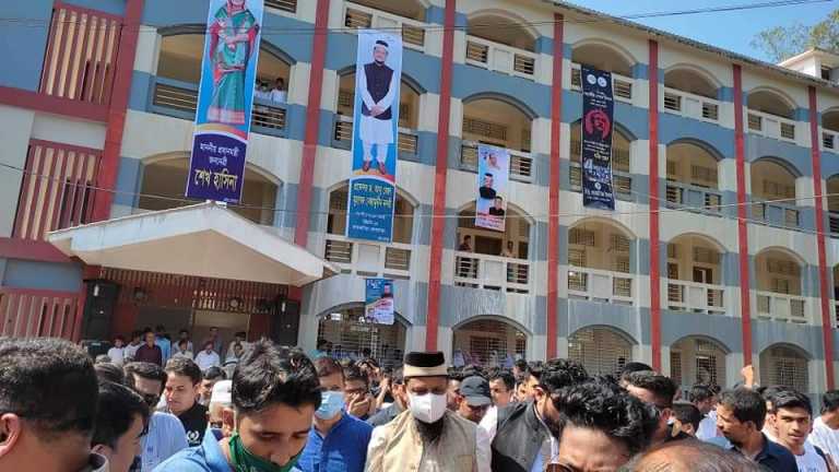 চট্টগ্রামের লোহাগাড়ায় ২ টি শিক্ষা প্রতিষ্ঠানের নতুন ভবন উদ্বোধন