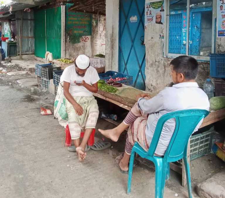 কক্সবাজারে নিত্যপণ্যে সংকট, বৈরী আবহাওয়া থাকায়