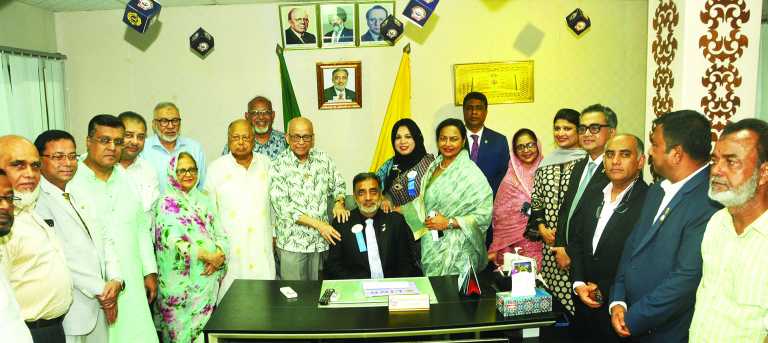 লায়ন্স জেলা গভর্নরের দায়িত্বভার গ্রহণ