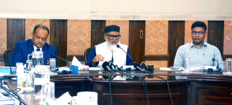 ওয়াকফ সম্পত্তি সংরক্ষণ ও উন্নয়ন কার্যক্রমে সরকার কাজ করছে : ড. আ ফ ম খালিদ হোসেন