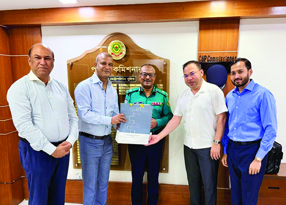 পুলিশ কমিশনারের সাথে বিজিএমইএ নেতৃবৃন্দের সাক্ষাৎ